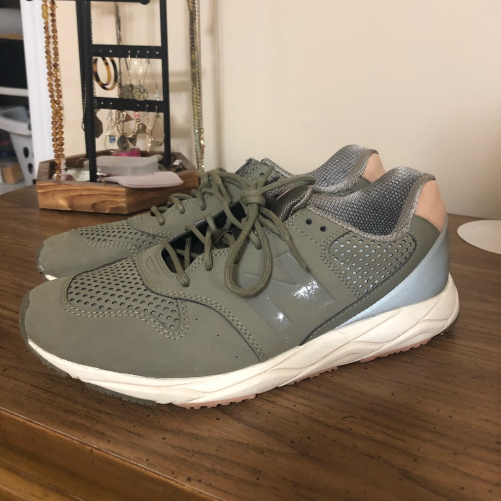 New Balance Sneakers